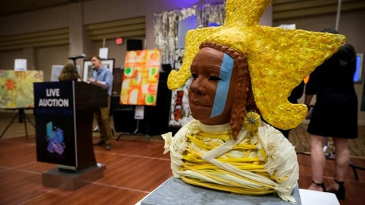 LUXe Party & Art Auction celebrates 45 years of LUX Center for the Arts with record fundraising!