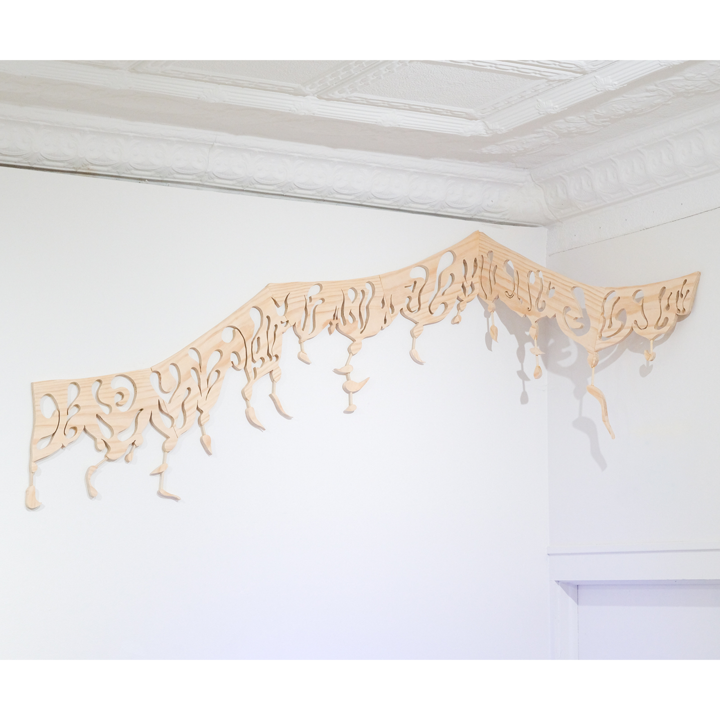 Carpenter gothic moulding