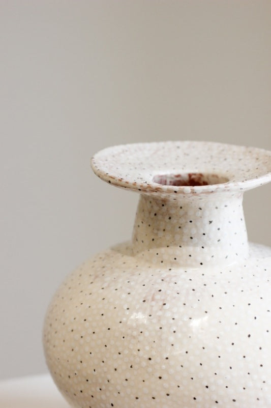 LSJ Feature: "Vases show turn in work of potter Gail Kendall"